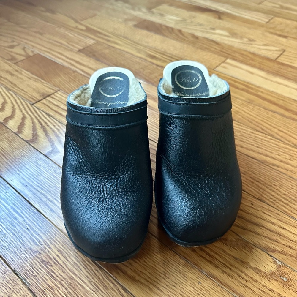 No.6 Dakota Clog size 38
